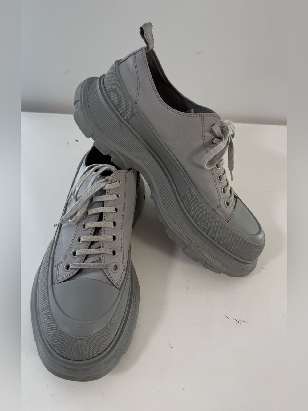Alexander McQueen Sneakers 13